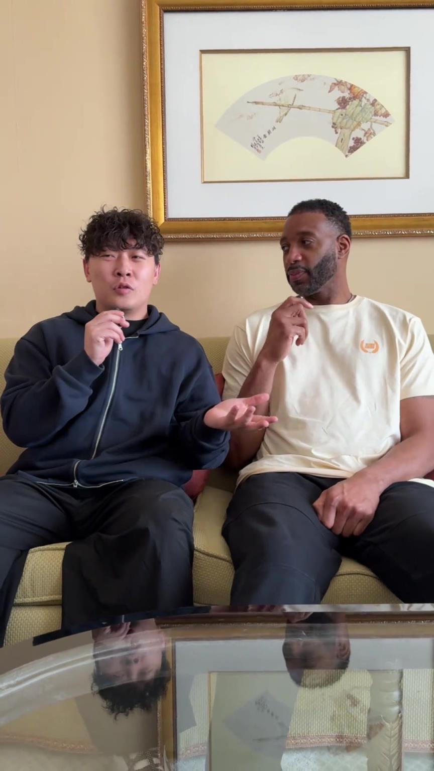 小伙子你真勇啊，在麥迪面前“那個(gè)，那個(gè)”的