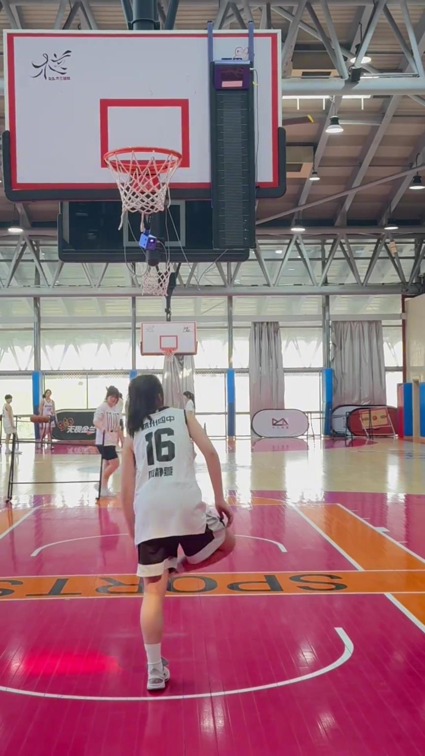 所以，你能摸高多少？