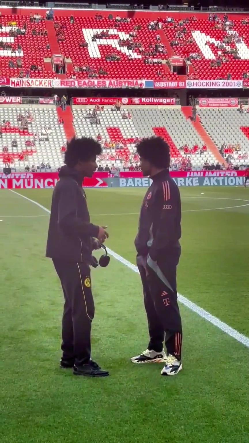 一模一樣的蓬蓬頭！一時(shí)分不清阿德耶米和格納布里了！