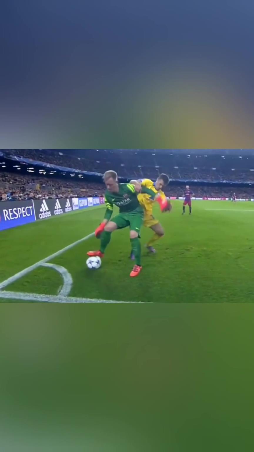 特爾施特根：老子的護(hù)球像亨利！誰來了也不好使！