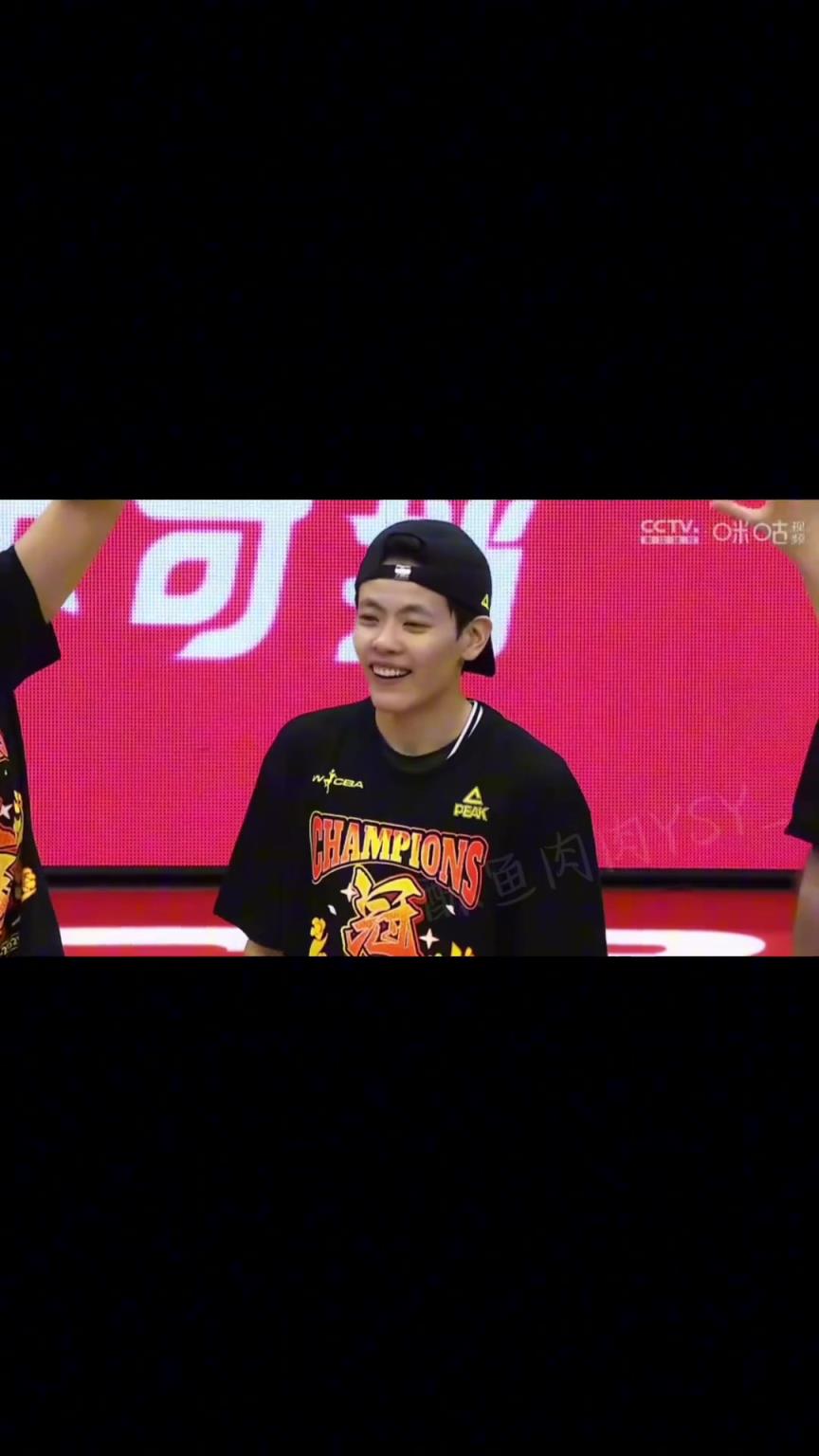 以小搏大以弱勝?gòu)?qiáng) ；從不被看好，到站到最高的領(lǐng)獎(jiǎng)臺(tái)...